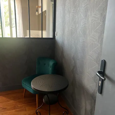 L'orangerie De La Pontete Bed & Breakfast *
